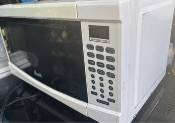 Microondas/ funciona correctamente