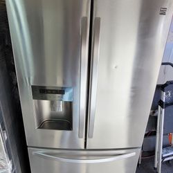 Kenmore 36" Wide Stainless Steel French Door Refrigerator With 💧 And 🧊 Ice Dispenser 