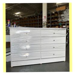 8 drawers dresser / Eight drawers dresser