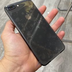 iPhone 8 Plus 
