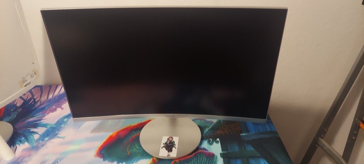 2 - SAMSUNG 27" CURVED MONITORS - $75 For Both