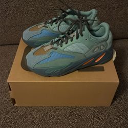 Yeezy Boost 700