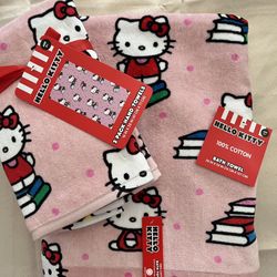 Pink Hello Kitty Towel Set