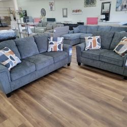 Brand New Sofa And Loveseat In Grey Slate 