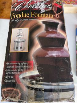 Chocolate fondue fountain