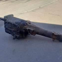Chrysler A-833 4 SPEED Transmission 
