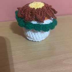 Florero M mágico se convierte en una muñequita