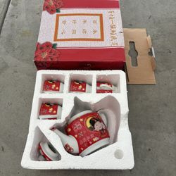 Tea Pot And Cups