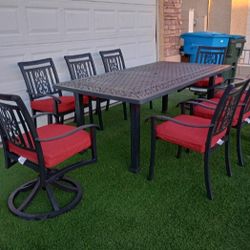 Patio Furniture Good Condition 