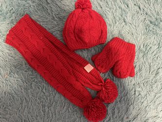 Scarf, Bennie And Mittens Set