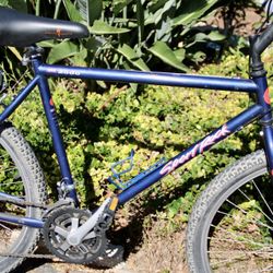 Specialized 26” Vintage All Original Rides Like New