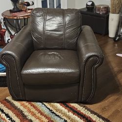 Dreamseat Xzipit Leather Club Chair