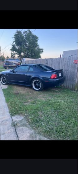 Super clean 2001 mustang Gt brand new motor