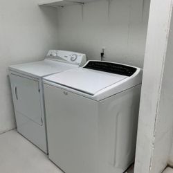 This Washer And Dryer Set Are In Great Condition 
