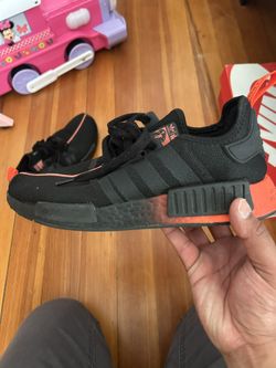 adidas nmd star wars 9.5 60$