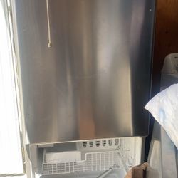 Whirlpool Refrigerator 