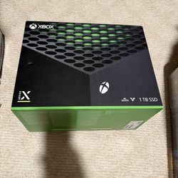 Microsoft Xbox Series x 1TB Black Gaming Console With Black Controller.