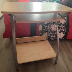 Small Desk with sliding keyboard Layer