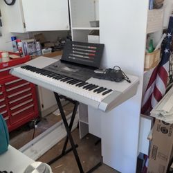 76 Key Keyboard Casio WK-220