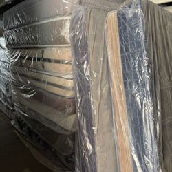 CLOSEOUT MATTRESS SALE ALL SIZES 