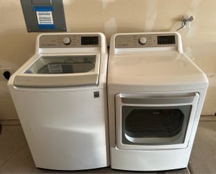 LG Washer and Dryer (delivery available)