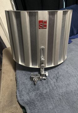 SE Sound Reflector