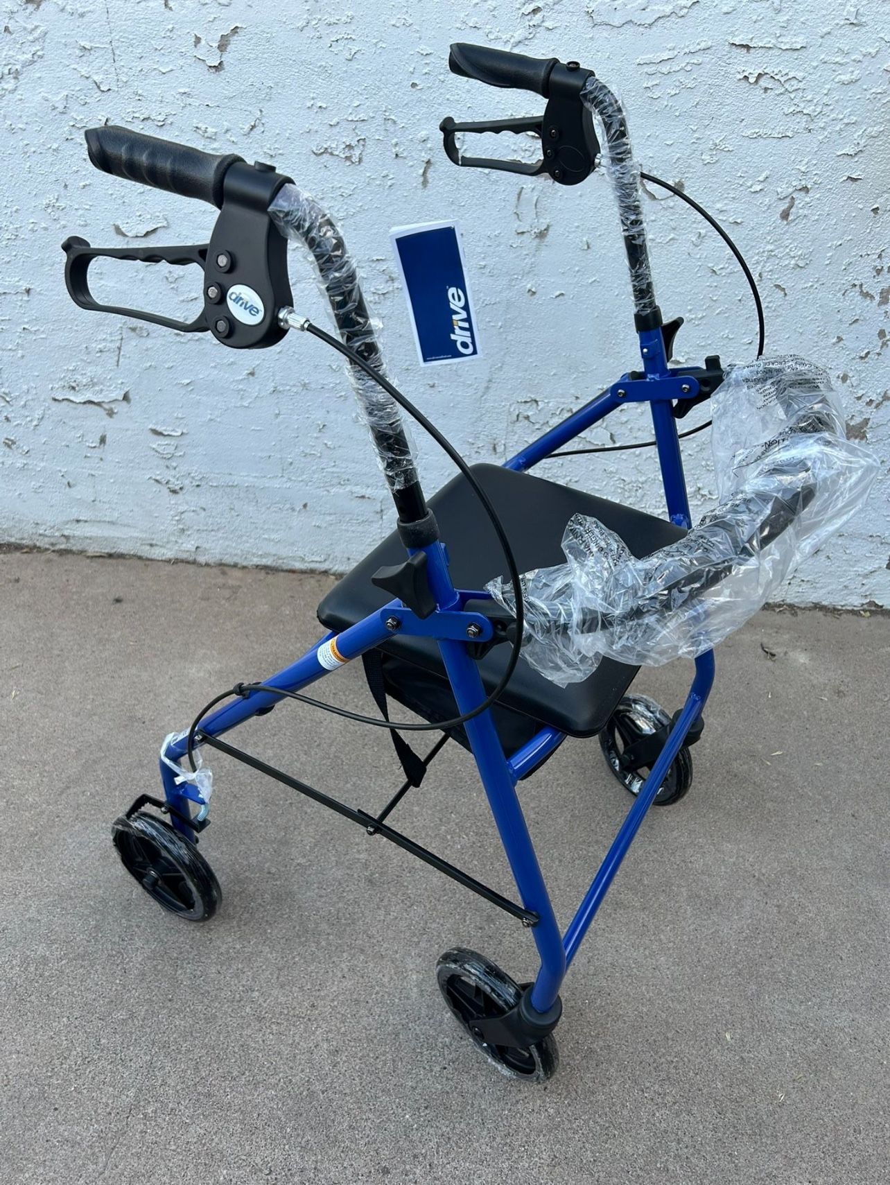 Drive Medical Aluminum Rollator Rolling Walker with Fold Up and Removable Back Support and Padded Seat, Blue