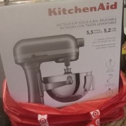 NEWEST Kitchen Aid Mixer Brand New