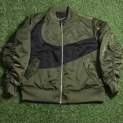 Nike Men’s Sportswear Swoosh Thermal-Fit Reversible Bomber Jacket