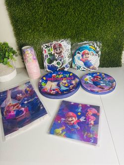 Super Mario party stuff set! Brand new