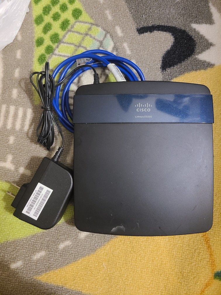 Cisco Linksys E3200 Gigabit Wireless Router 