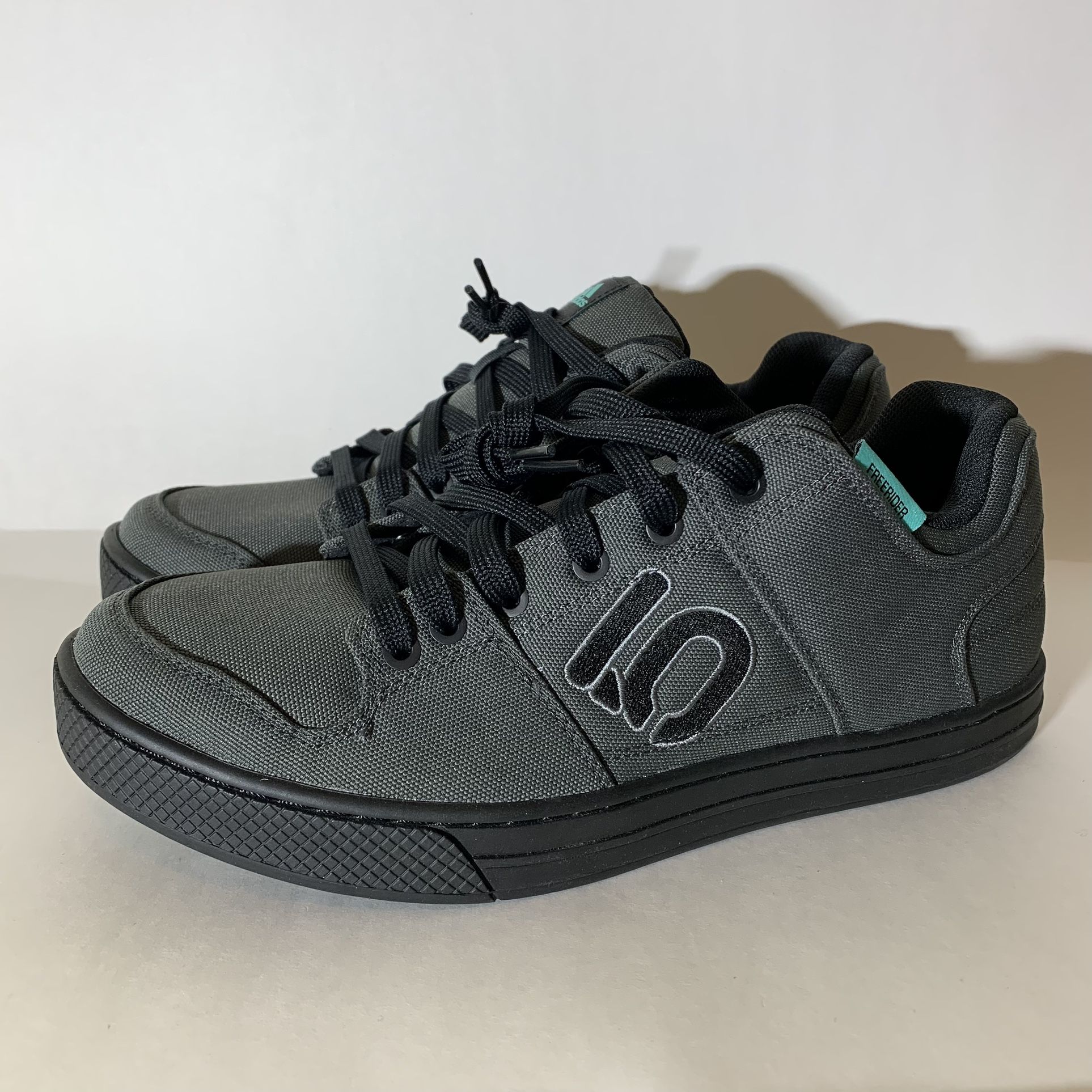 Adidas 5