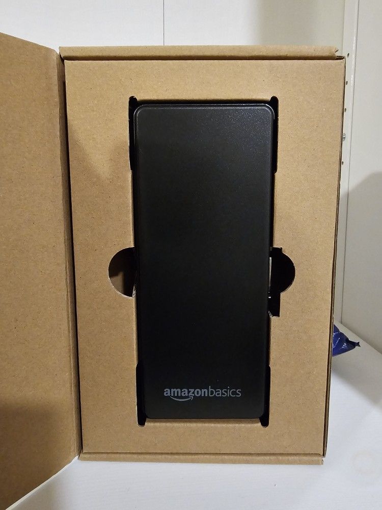 Amazon Basics USB 3.0 Universal Laptop Dual Monitor Docking Station