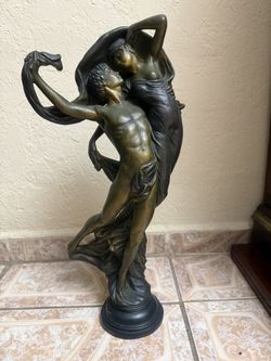 Antique  Statues  ( Not Bronze Material)