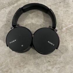 Sony MDRXB950BT Headphones