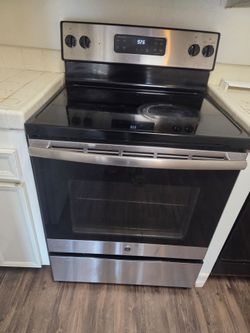 GE Electric stove