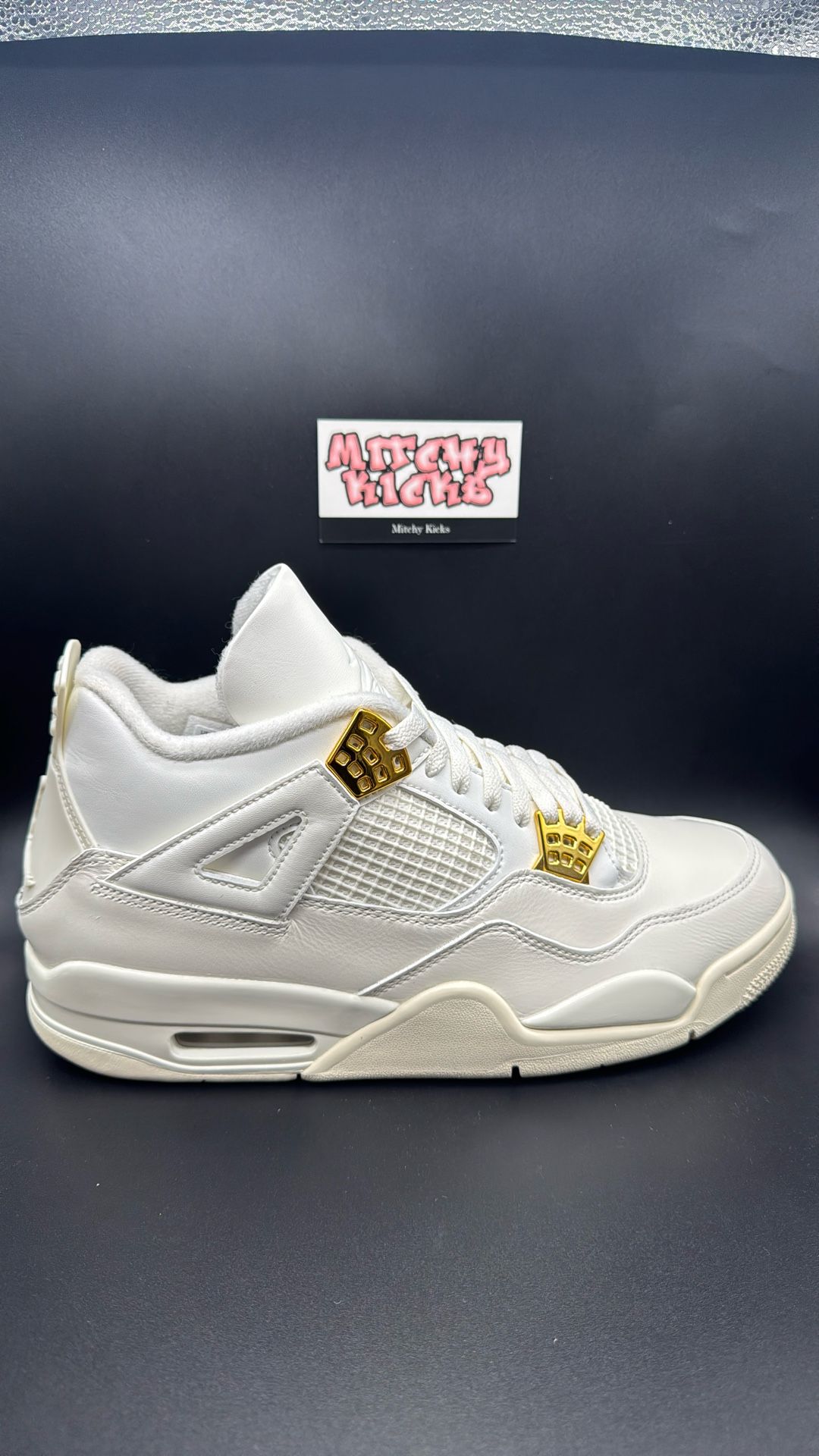 Jordan 4 Retro Metallic Gold Sz. 10.5