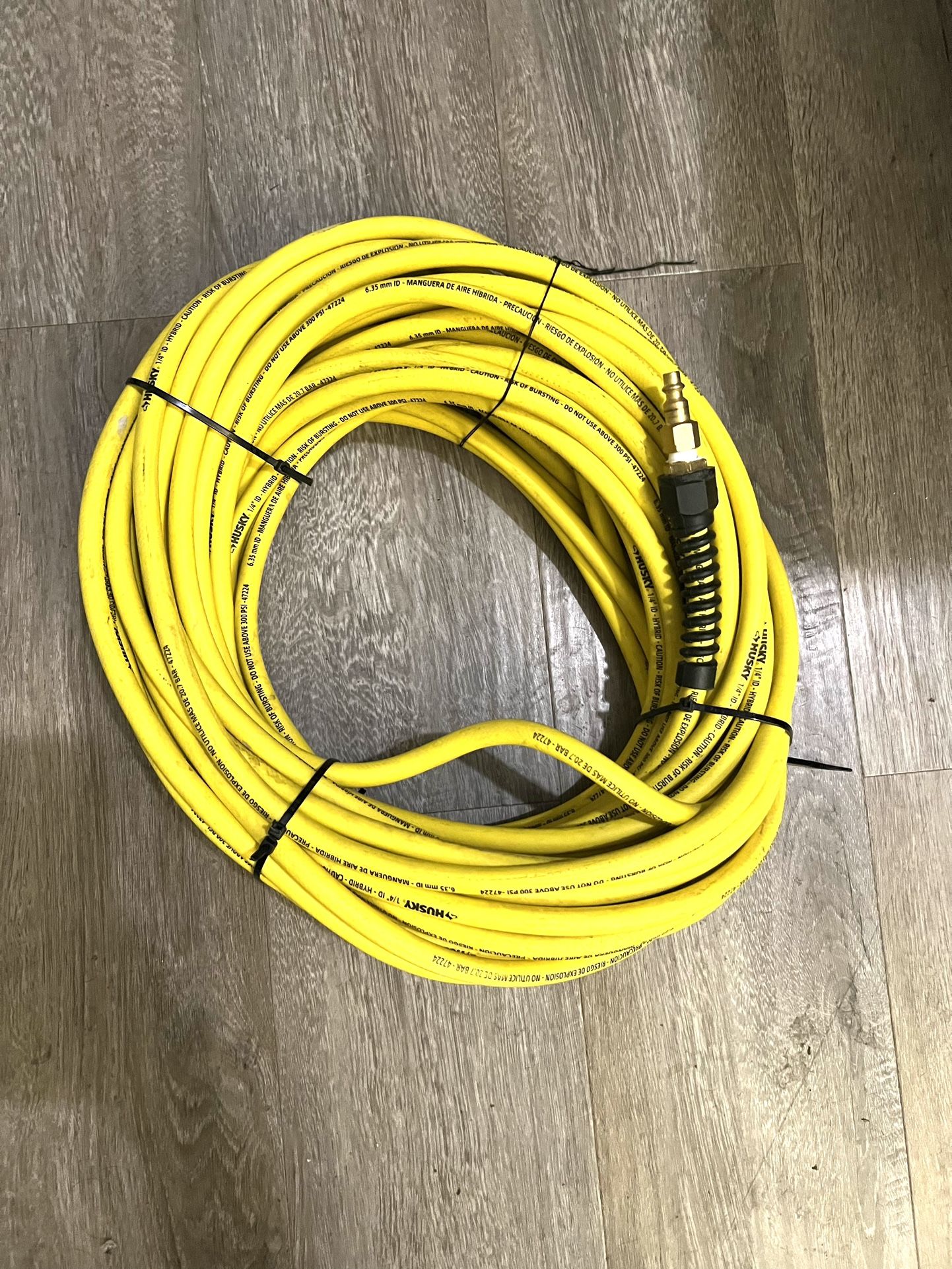 Husky Lightweight Hybrid Air Hose 