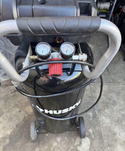 New-20 Gal. 200 PSI Oil Free Portable Vertical Electric Air Compressor