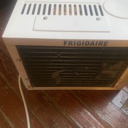 Fridgedaire Window Air Conditioner 