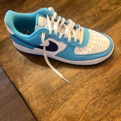 10.5 Nike Air Forces 