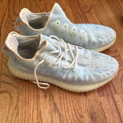 yeezy 350 adidas nike