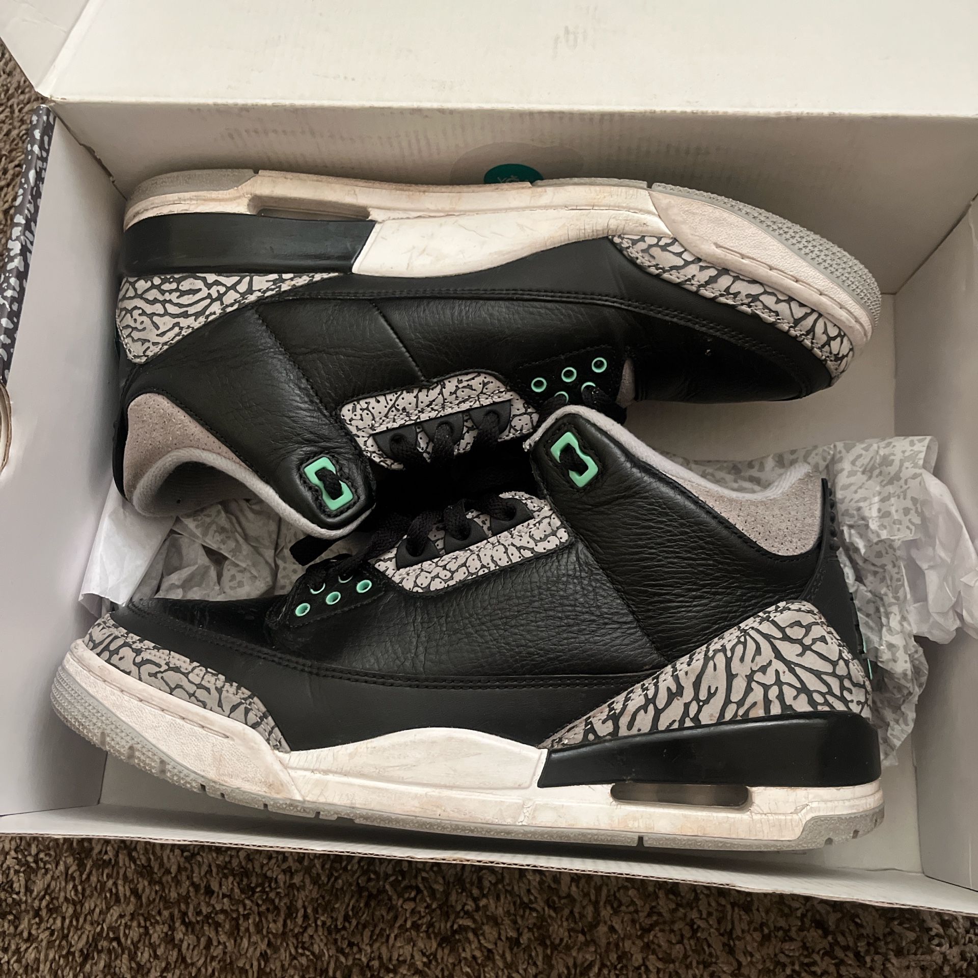 Jordan 3 “green Glow”