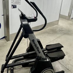 NordicTrack FS10i FreeStride — NTEL71320.6 — Missing Console — $150 OB