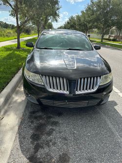 2011 Lincoln MKS
