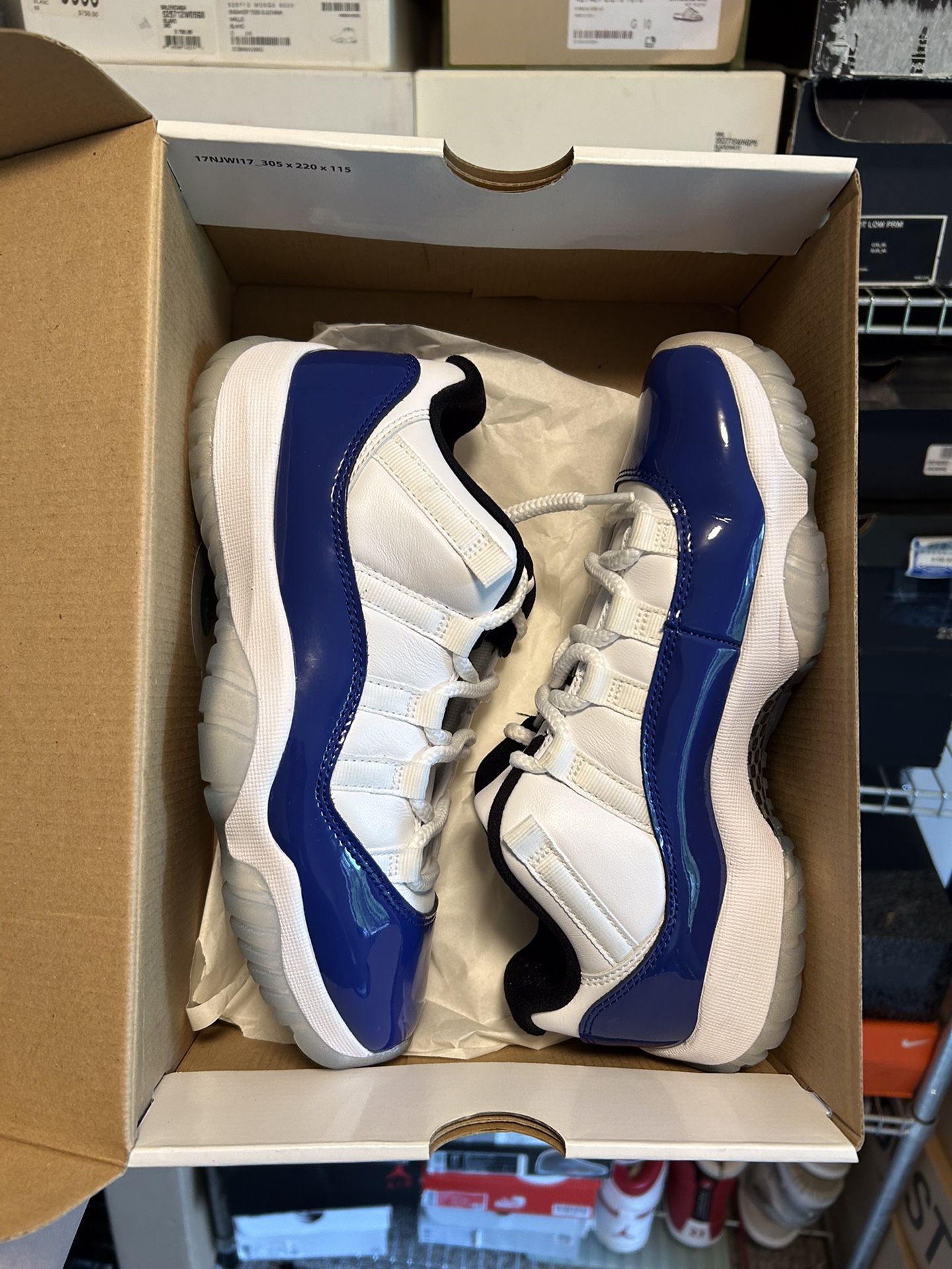 Jordan 11 Low White Concord Size 6y/7.5W