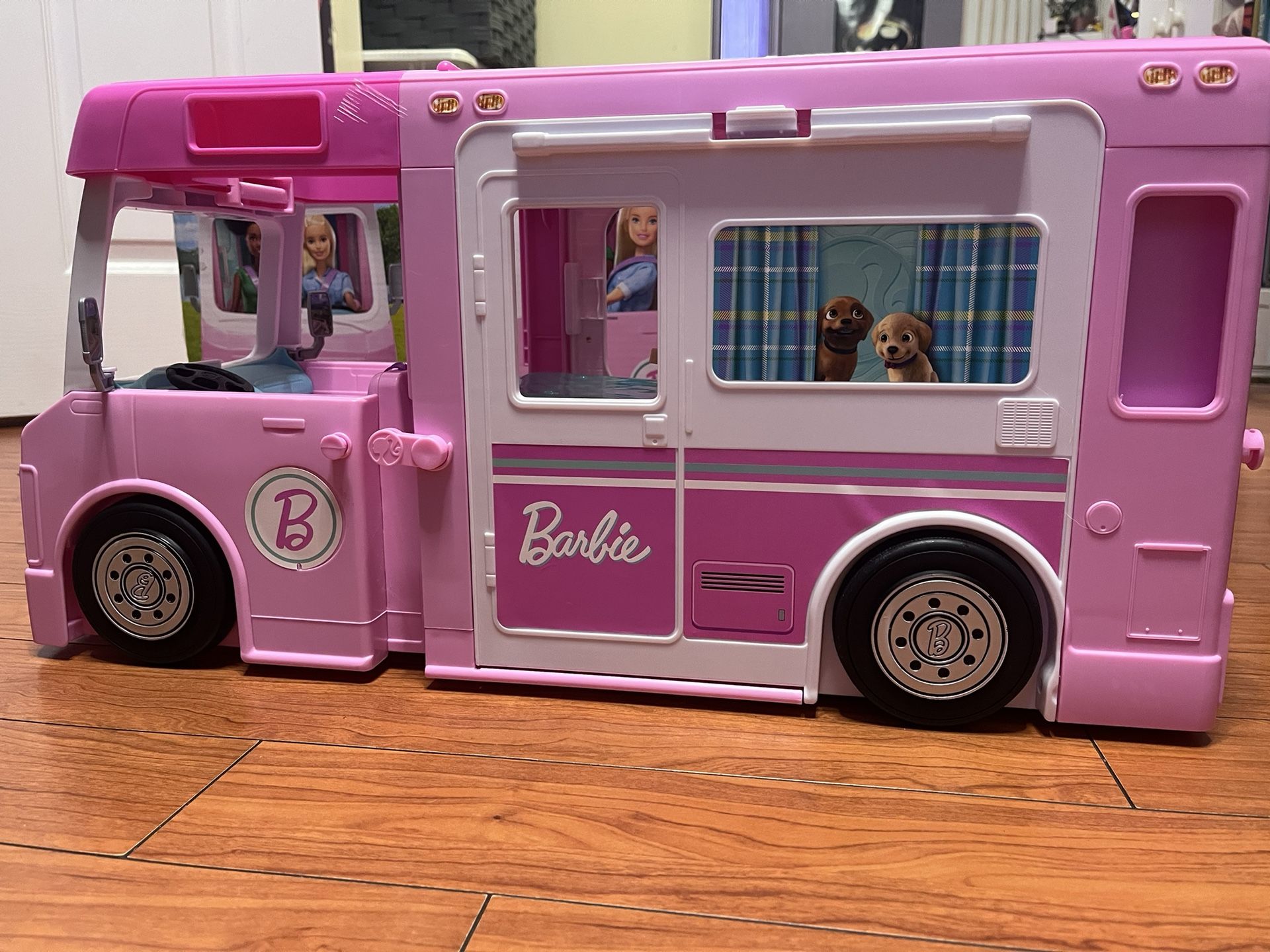 Barbie Camper Van