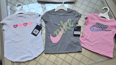 Toddler Girls Nike shirts