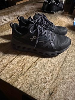 Black On cloud running shoes