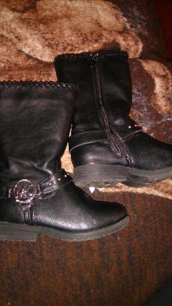 New Mk boots girls 9
